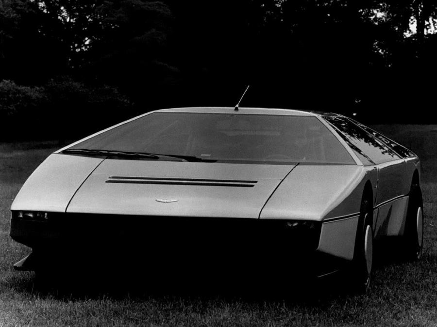  Aston Martin Bulldog Concept 1980 года  (фото 13 из 18)